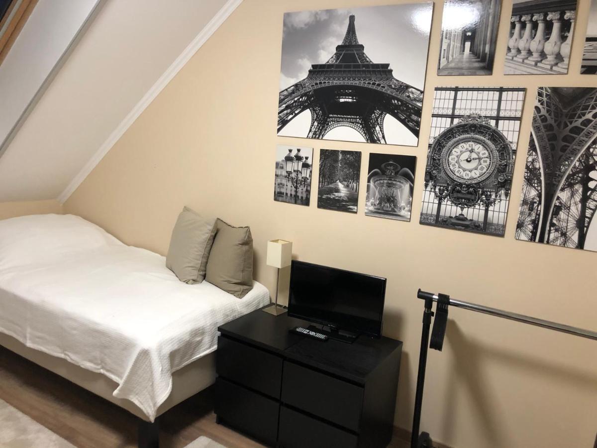 קסזטלי Galeria Apartmanhaz מראה חיצוני תמונה