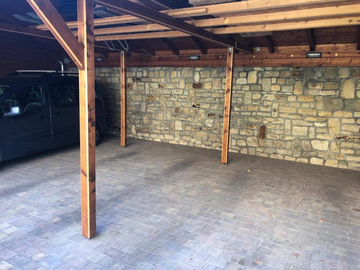 קסזטלי Galeria Apartmanhaz מראה חיצוני תמונה