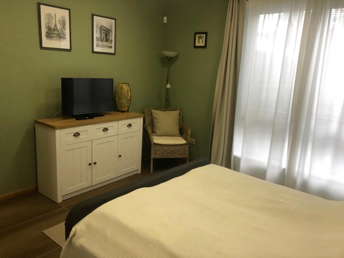 קסזטלי Galeria Apartmanhaz מראה חיצוני תמונה