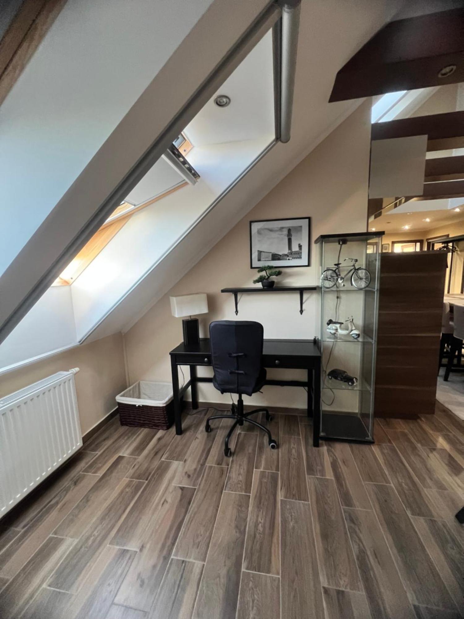 קסזטלי Galeria Apartmanhaz מראה חיצוני תמונה