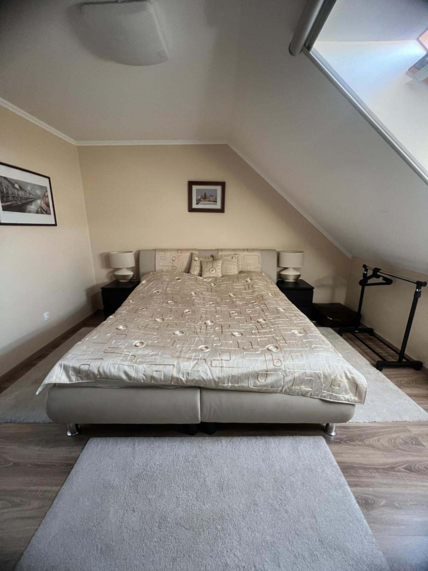 קסזטלי Galeria Apartmanhaz מראה חיצוני תמונה